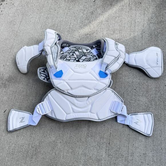 True Temper Zerolyte Lacrosse Shoulder Pads Size Small NOCSAE Certified 2022 - Picture 2 of 10